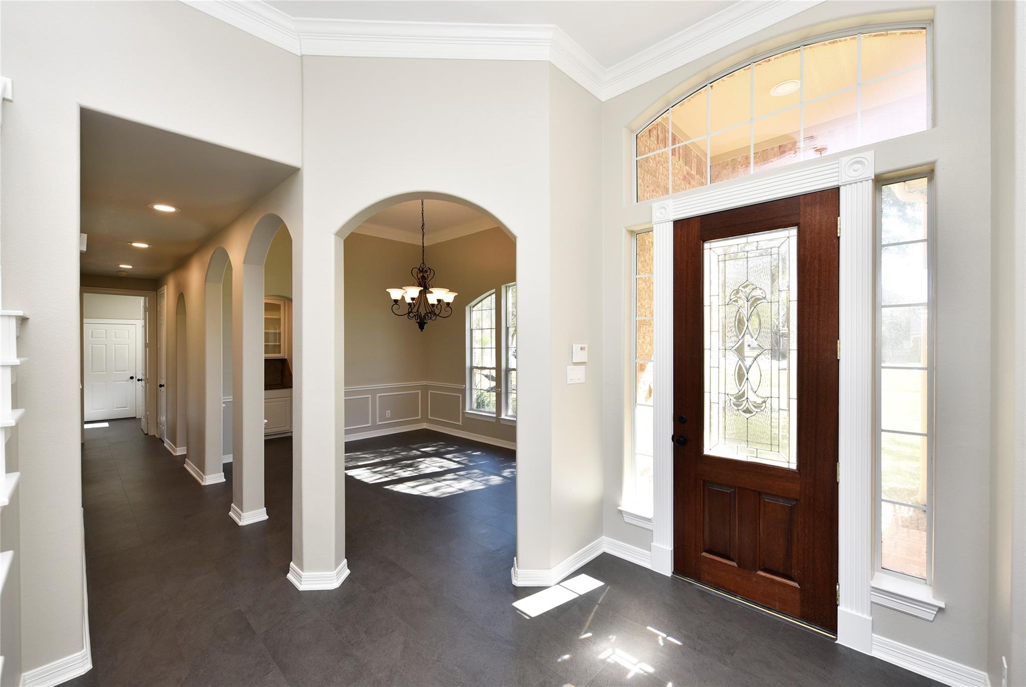 9019 Lady Laura Lane