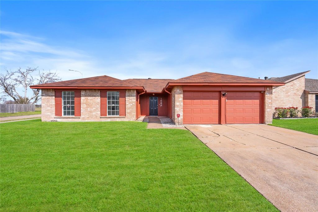 Photo of 1666 Meadow Green Drive, Missouri City, TX 77489 (MLS # 74100226)