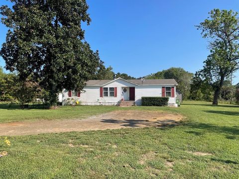 Photo of 1424 County Road 169, Garrison, TX 75946 (MLS # 91329897) Photo of 1424 County Road 169, Garrison, TX 75946 (MLS # 91329897)
