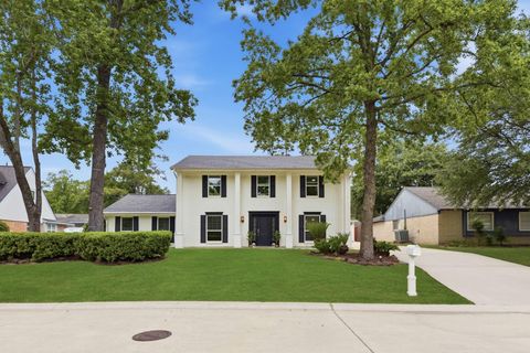 Photo of 28815 Enchanted Drive, Shenandoah, TX 77381 (MLS # 89545867)