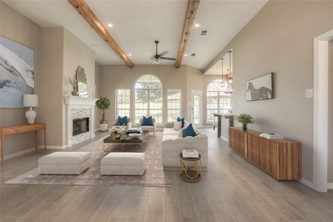 Photo of 319 Brook Hollow Drive, Huntsville, TX 77340 (MLS # 57135689)