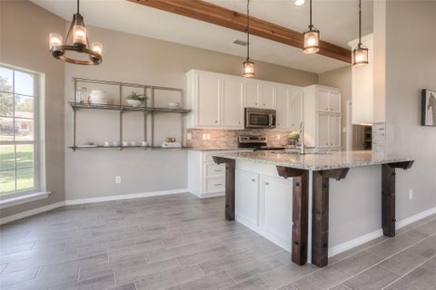 Photo of 319 Brook Hollow Drive, Huntsville, TX 77340 (MLS # 57135689)