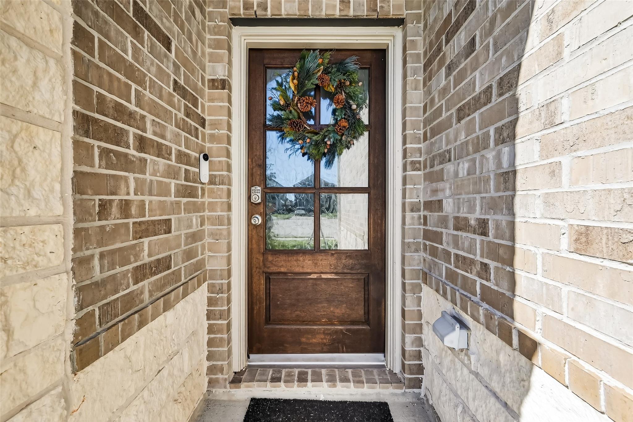 1601 Darwin Cedar Drive