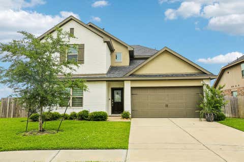 Homes For Sale - 1507 Harvest Vine Court<br/> Friendswood, TX 77546