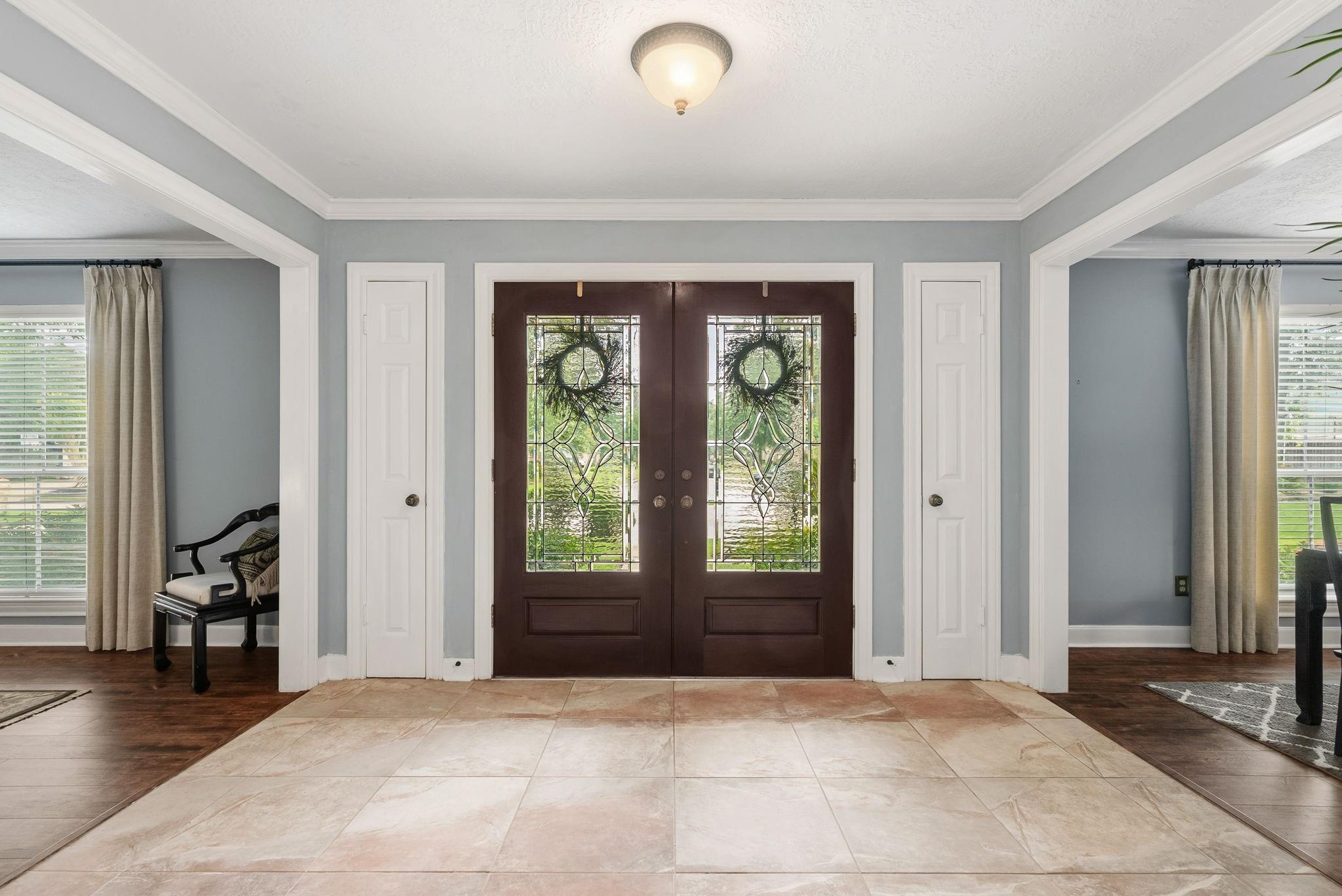 8342 Knurled Oak Lane