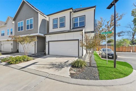 Photo of 6704 Parker Grove Lane, Houston, TX 77076 (MLS # 91145468)