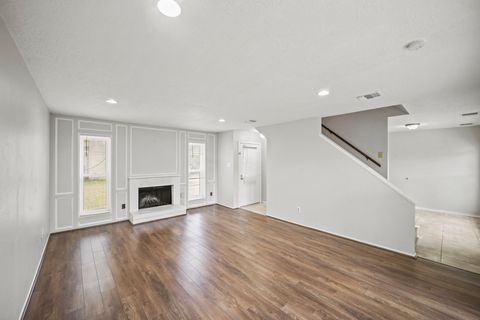 Photo of 10814 Sugar Hill Drive #B, Houston, TX 77042 (MLS # 82633968)