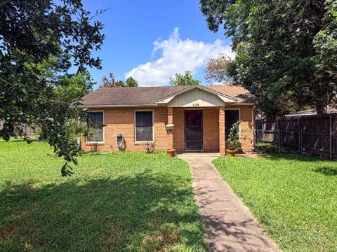 Photo of 408 S Brewer Street ST, Navasota, TX 77868 (MLS # 21264551)