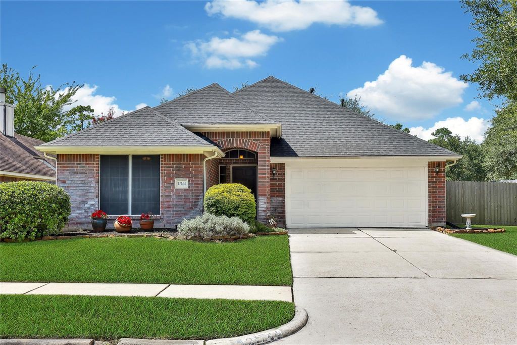 Photo of 21744 York Timbers Drive, Kingwood, TX 77339 (MLS # 95684321)