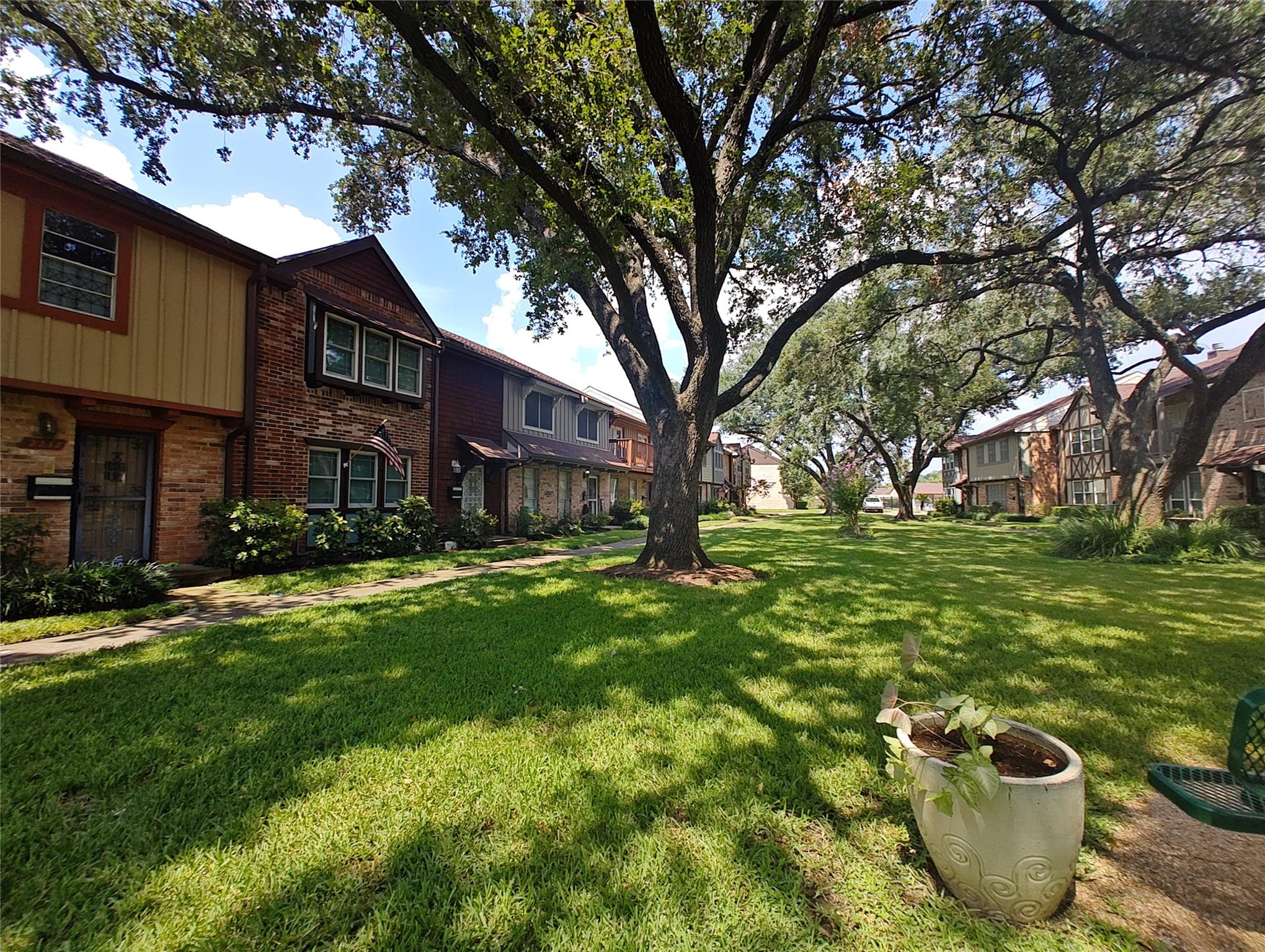 2252 Shadowdale Drive 362