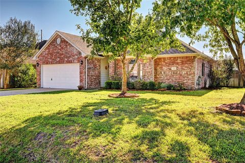 Photo of 9227 Hidden Lake E, Magnolia, TX 77354 (MLS # 86450644)