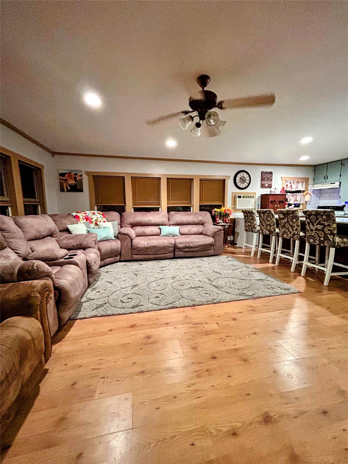 114 River Road