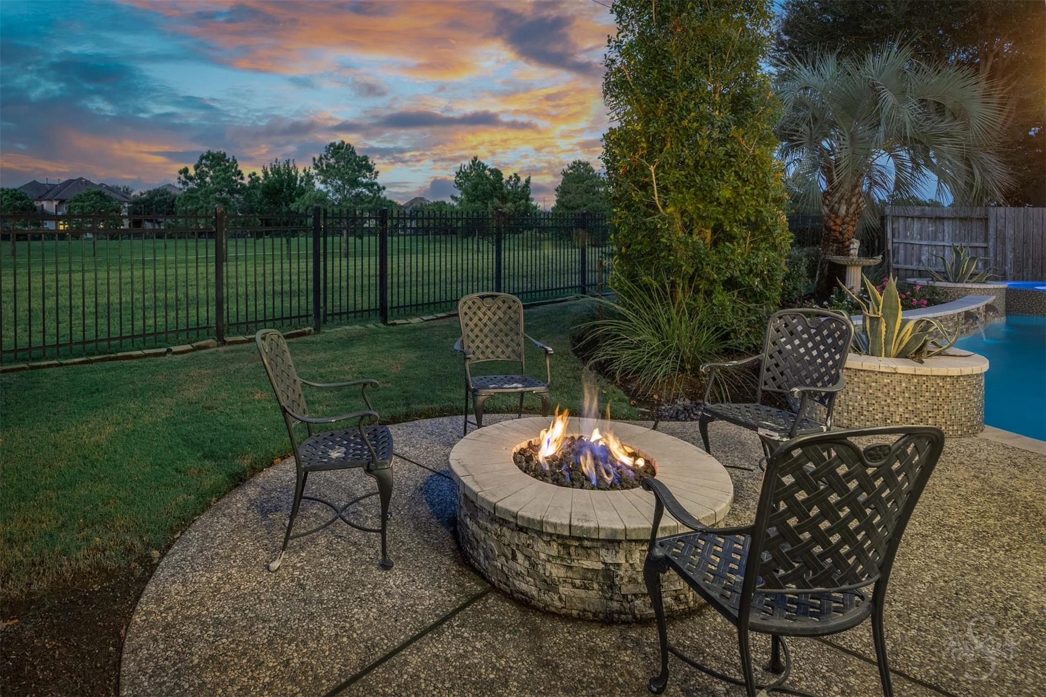 26726 Cedardale Pines Dr