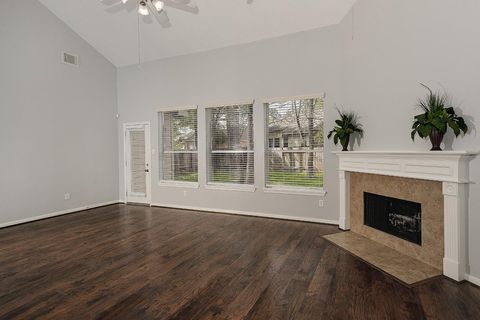 Tiny photo for 131 S Spinning Wheel Circle, The Woodlands, TX 77382 (MLS # 43608684)