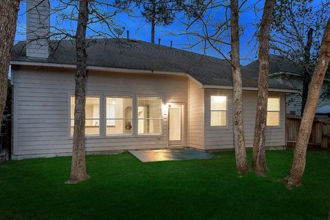 Tiny photo for 131 S Spinning Wheel Circle, The Woodlands, TX 77382 (MLS # 43608684)