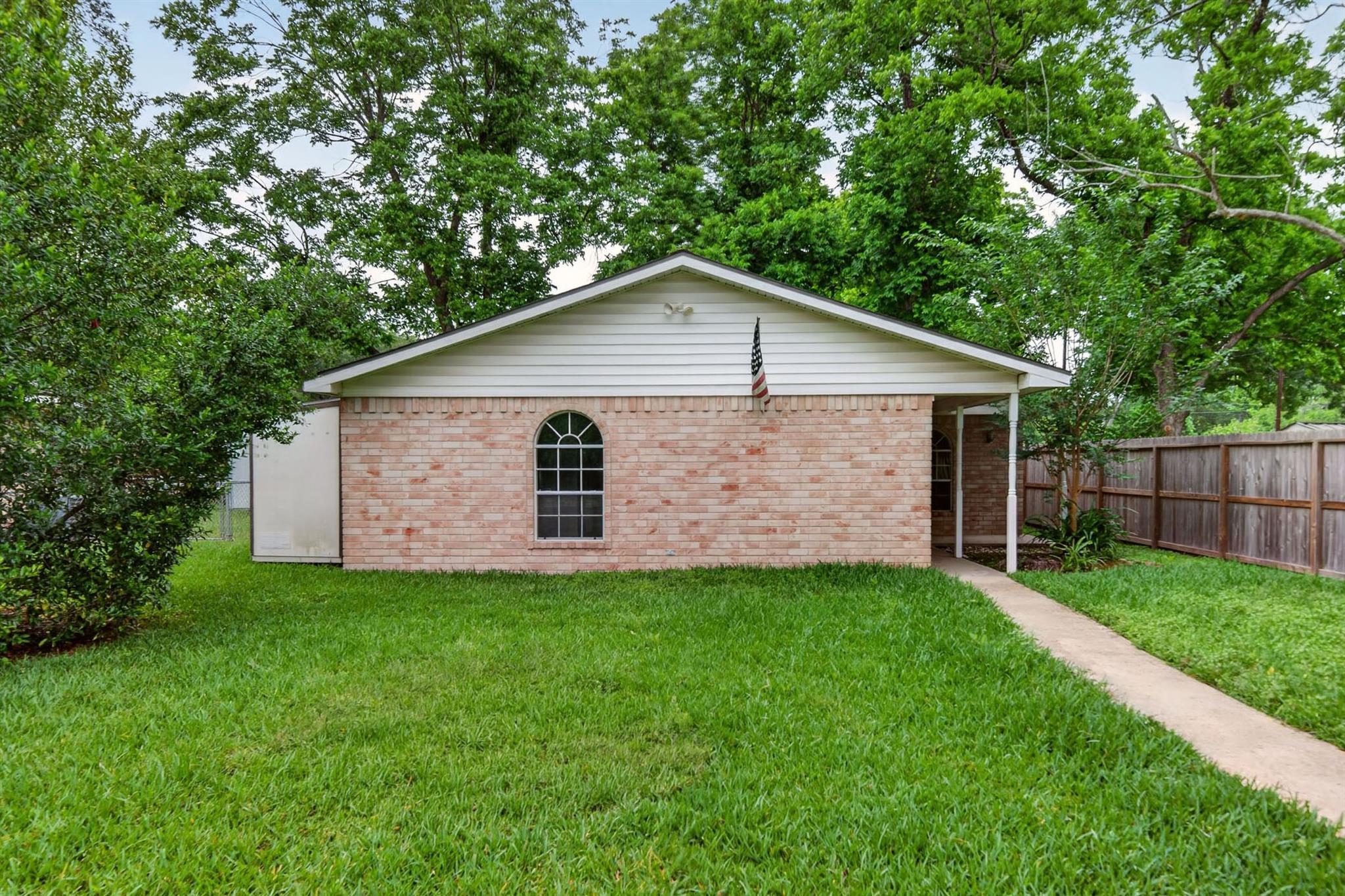 418 Texas Street