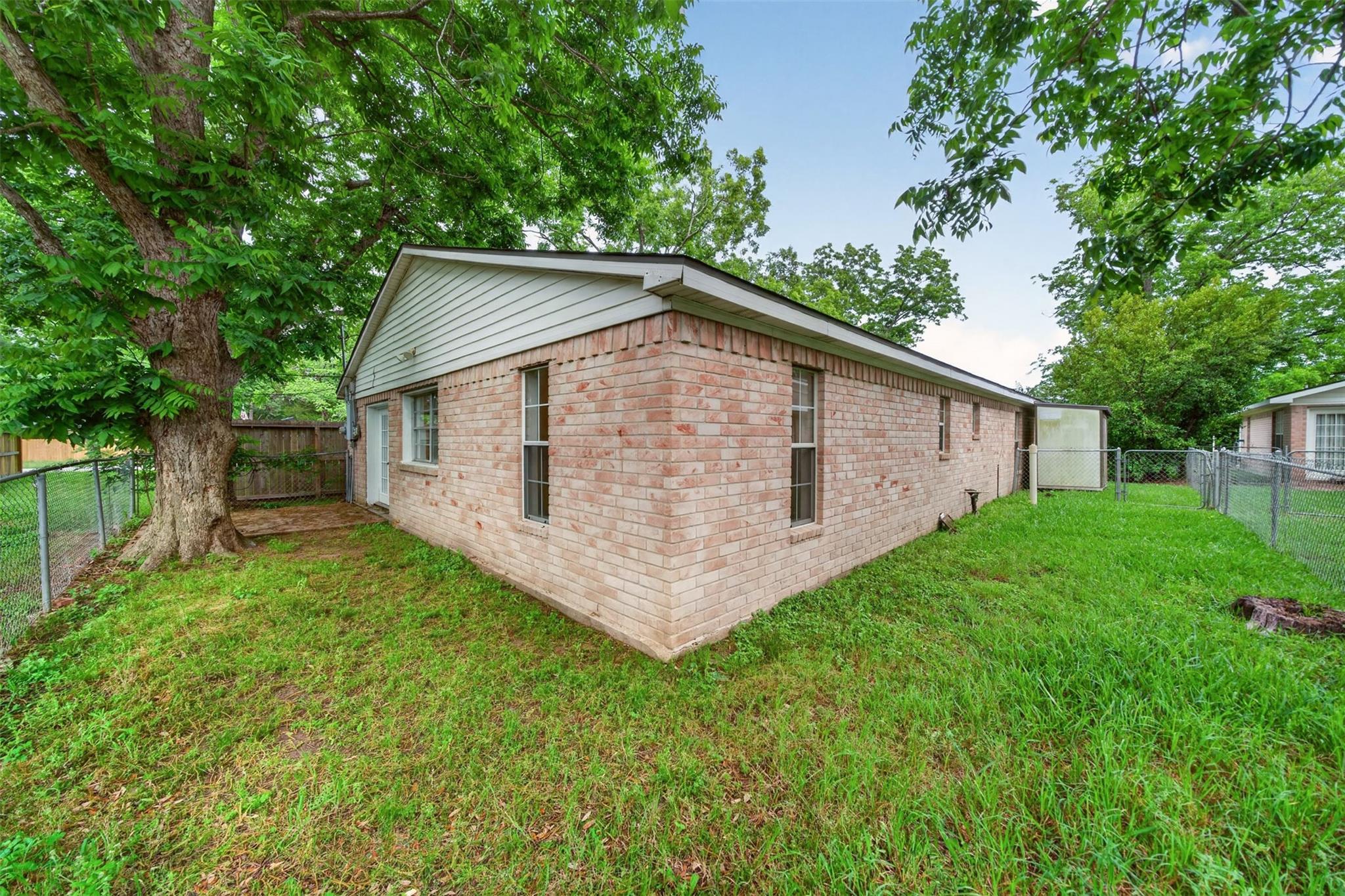418 Texas Street