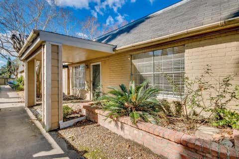 Photo of 2689 Gessner Road #802, Houston, TX 77080 (MLS # 44160106)
