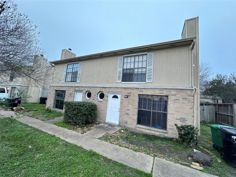 Photo of 4114 Hartt Lane #B, Houston, TX 77025 (MLS # 96350612)