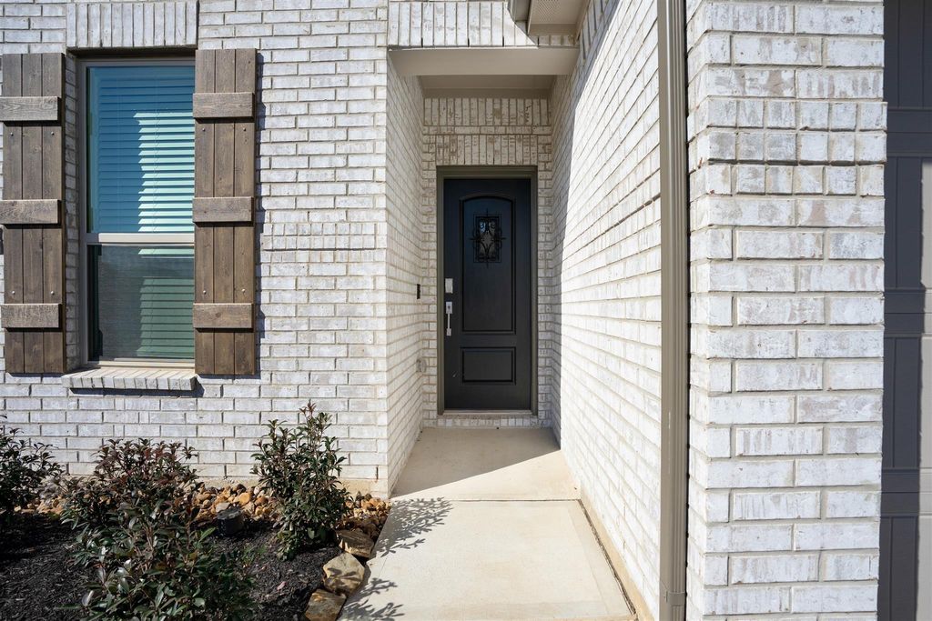 Photo of 2534 Blazing Star Drive, Brookshire, TX 77423 (MLS # 12884536)