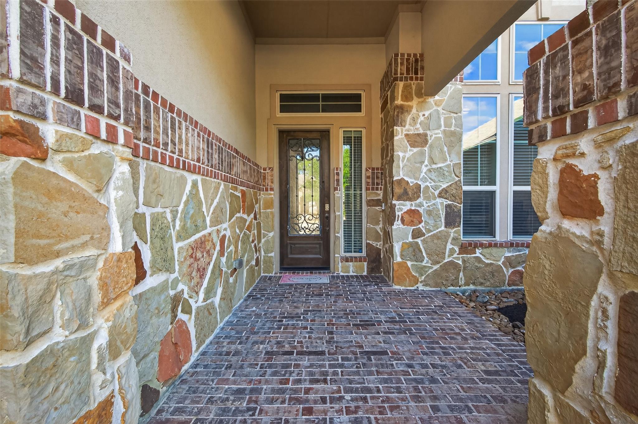 17215 Sages Ravine Drive