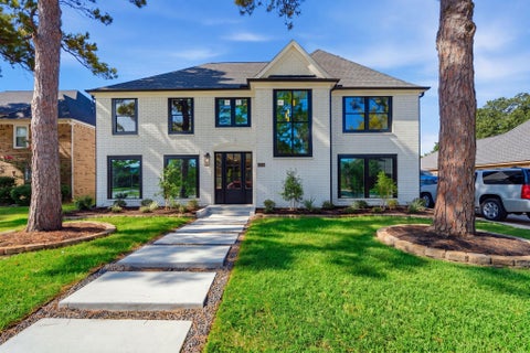 Photo of 2304 Eagles Way, Pearland, TX 77581 (MLS # 54965744)