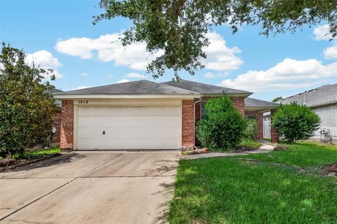 Photo of 1618 Eberhart Star Court, Katy, TX 77494 (MLS # 24414684)