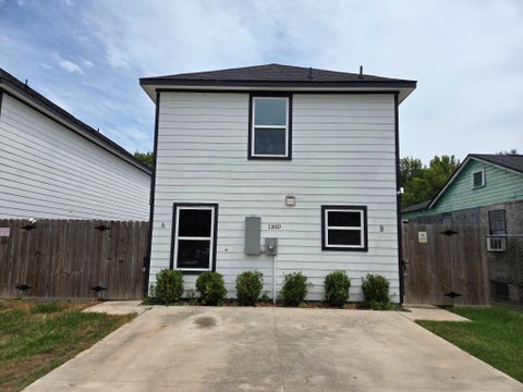 Multifamily For Rent - 11610 Danford Lane #A<br/> Houston, TX 77016
