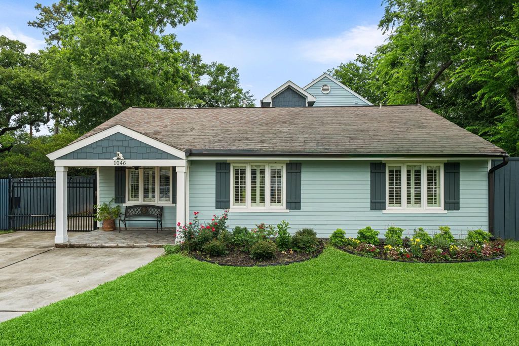Photo of 1046 Althea Drive, Houston, TX 77018 (MLS # 80121207)