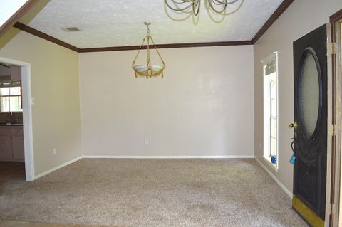 Tiny photo for 314 Tara Park, Conroe, TX 77302 (MLS # 33605356)