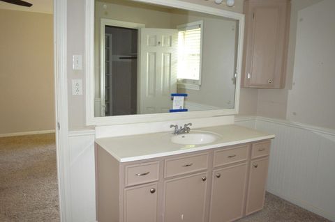 Tiny photo for 314 Tara Park, Conroe, TX 77302 (MLS # 33605356)