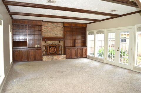 Tiny photo for 314 Tara Park, Conroe, TX 77302 (MLS # 33605356)