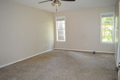 Tiny photo for 314 Tara Park, Conroe, TX 77302 (MLS # 33605356)