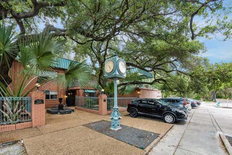 Photo of 3502 Burlington Street #13, Houston, TX 77006 (MLS # 25370594)