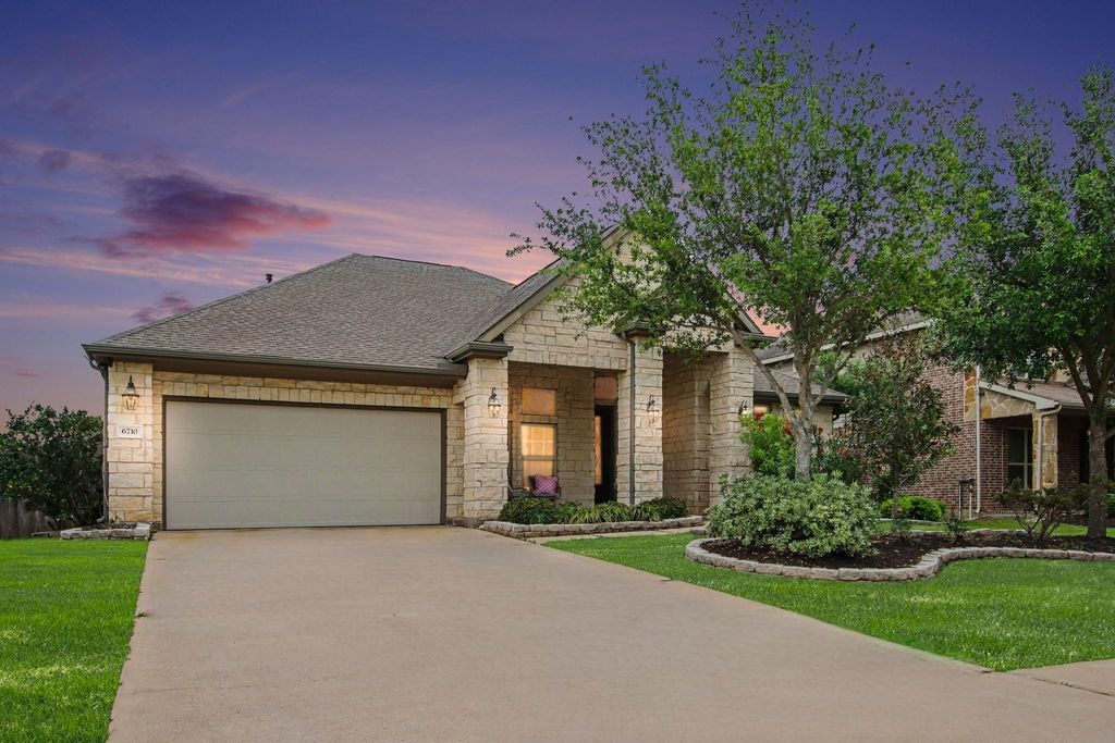 Photo of 6710 Cottonwood Crest Lane, Katy, TX 77493 (MLS # 48573902)
