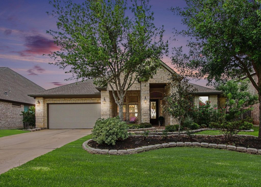Photo of 6710 Cottonwood Crest Lane, Katy, TX 77493 (MLS # 48573902)