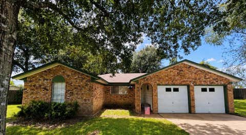 Photo of 2 Travis Court, Angleton, TX 77515 (MLS # 45177833)