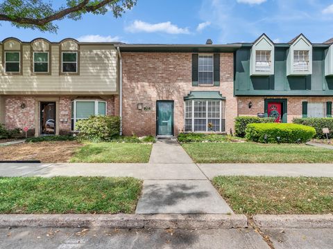 Photo of 14325 Lost Meadow Lane, Houston, TX 77079 (MLS # 63282691)