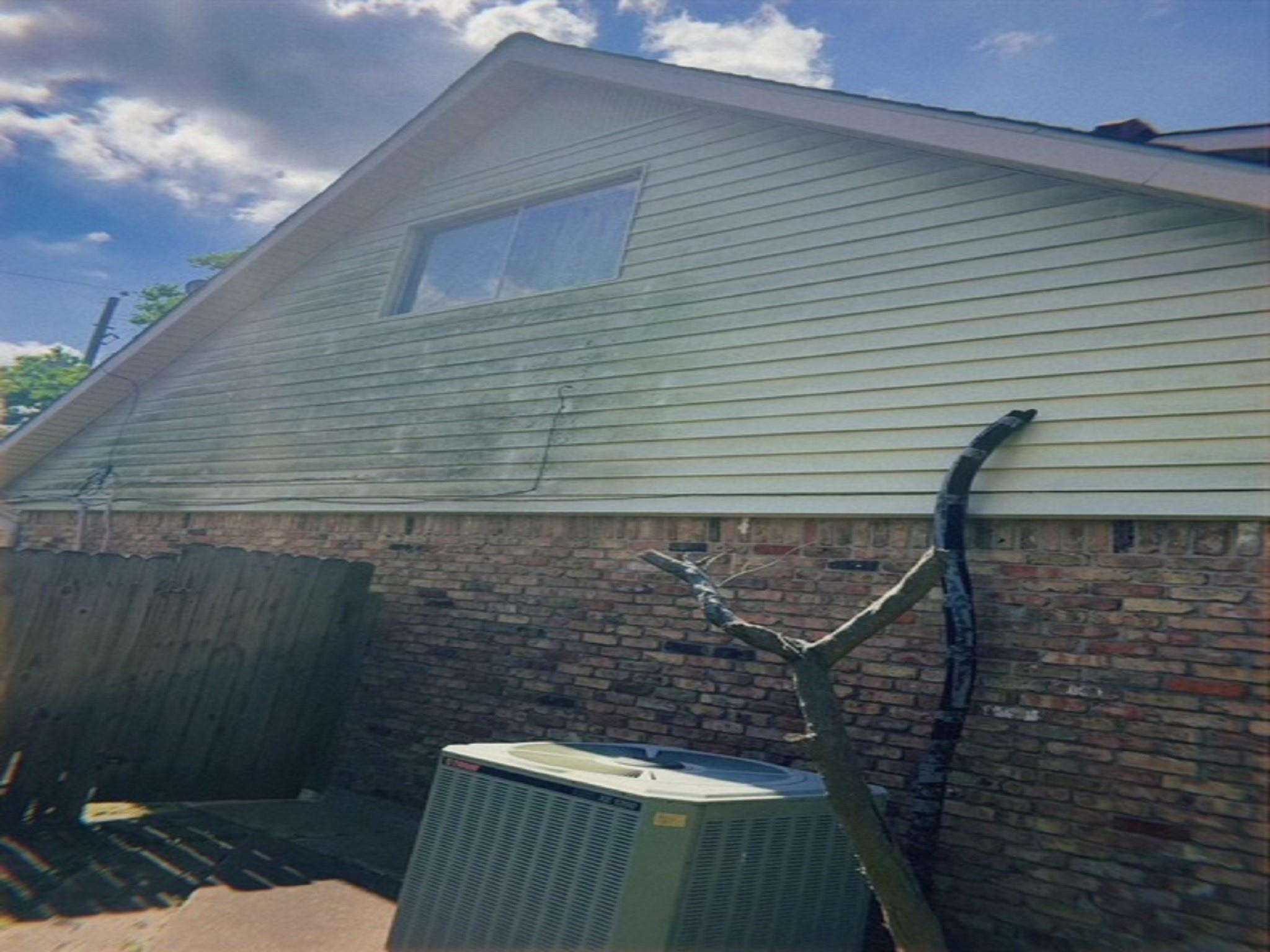2901 Peach Lane