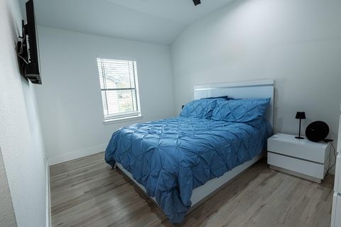 Tiny photo for 4723 Marietta Lane, Houston, TX 77021 (MLS # 30044006)