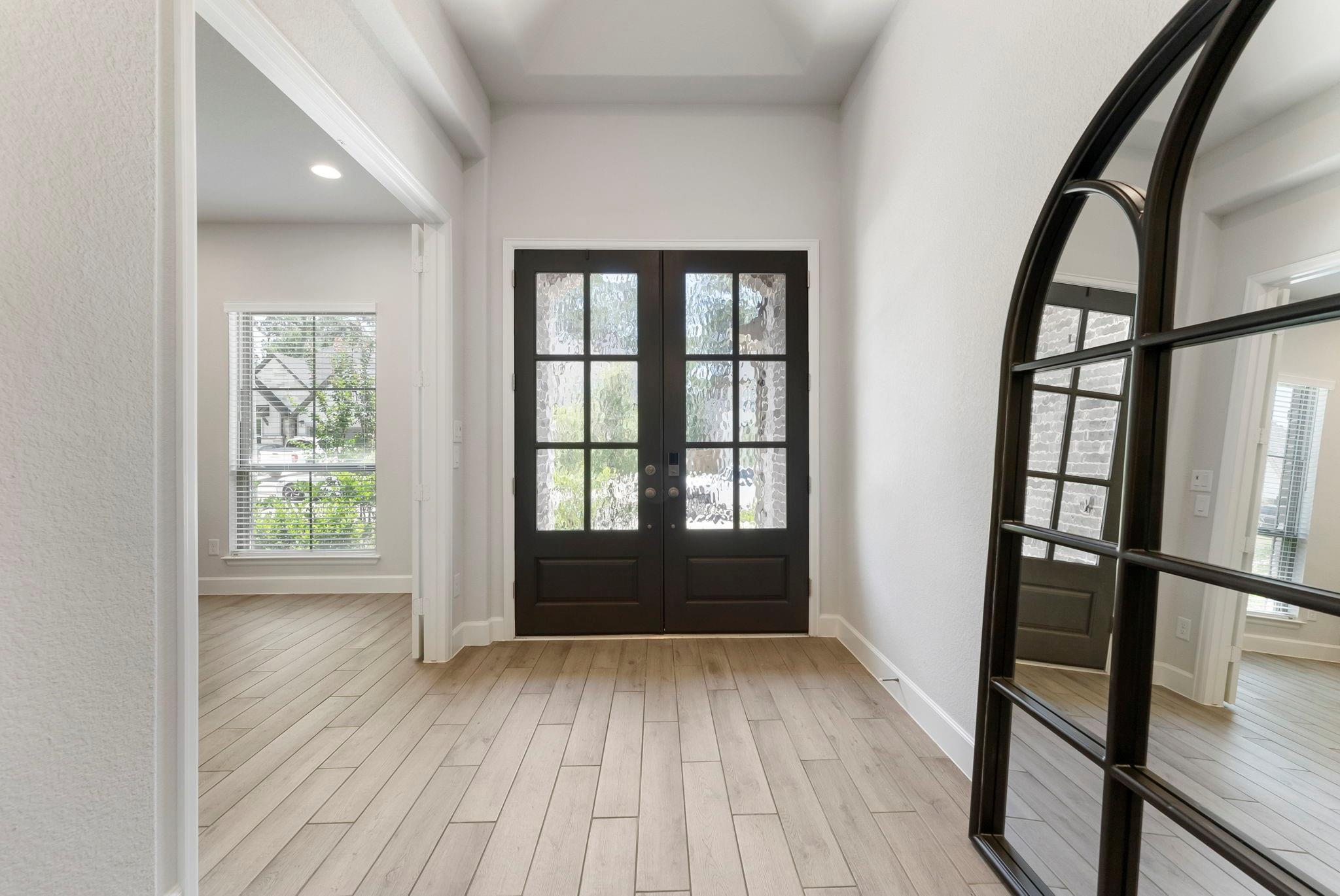 228 W Netleaf Court