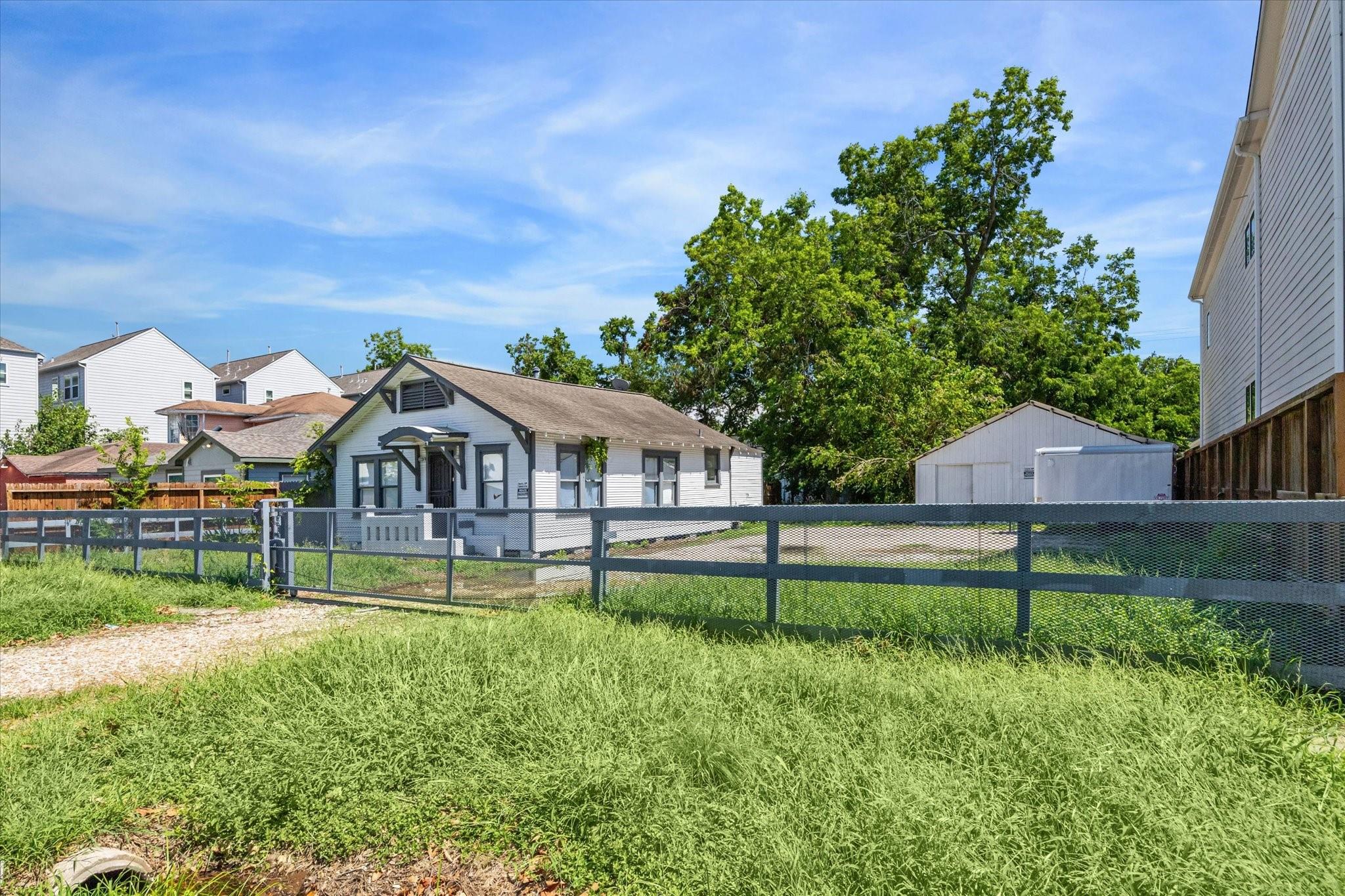436 W 28th Street