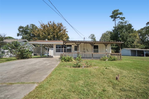 Photo of 384 Lakeview Drive, Onalaska, TX 77360 (MLS # 75790242)
