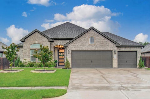 Photo of 125 Dorado Drive, Friendswood, TX 77546 (MLS # 24592273)