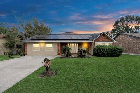 Photo of 712 Meadowick Drive, Baytown, TX 77521 (MLS # 34690634)