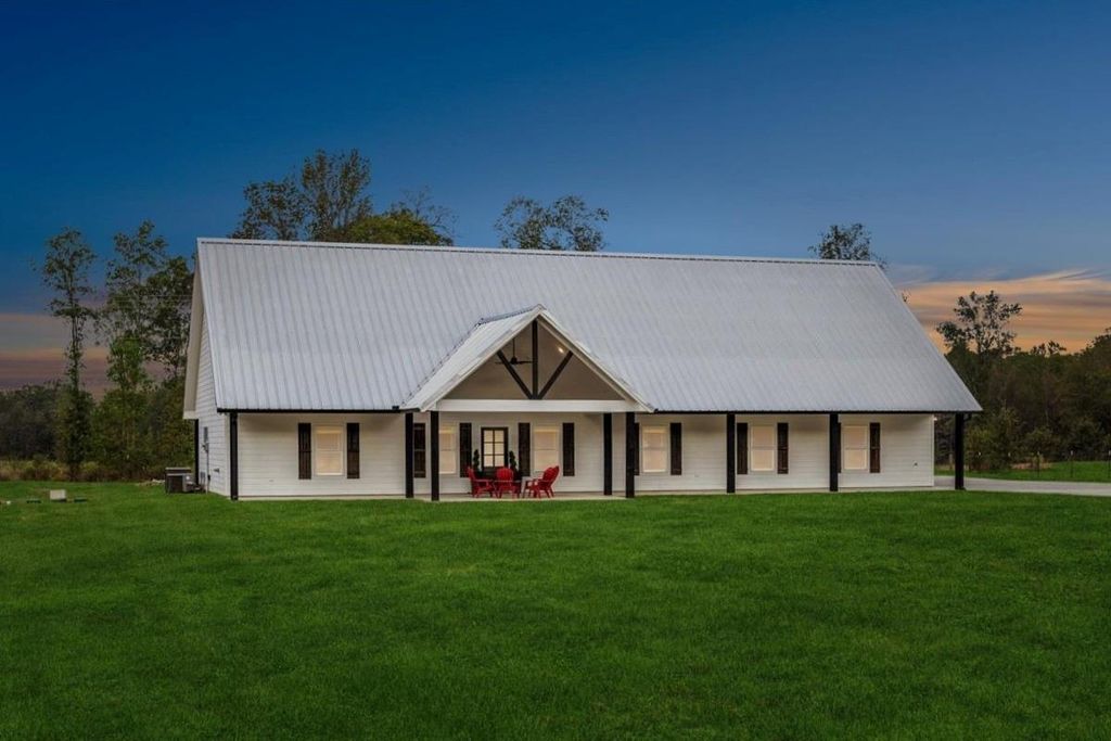 Photo of 2032 Pahal Road, Huntington, TX 75949 (MLS # 64863052)