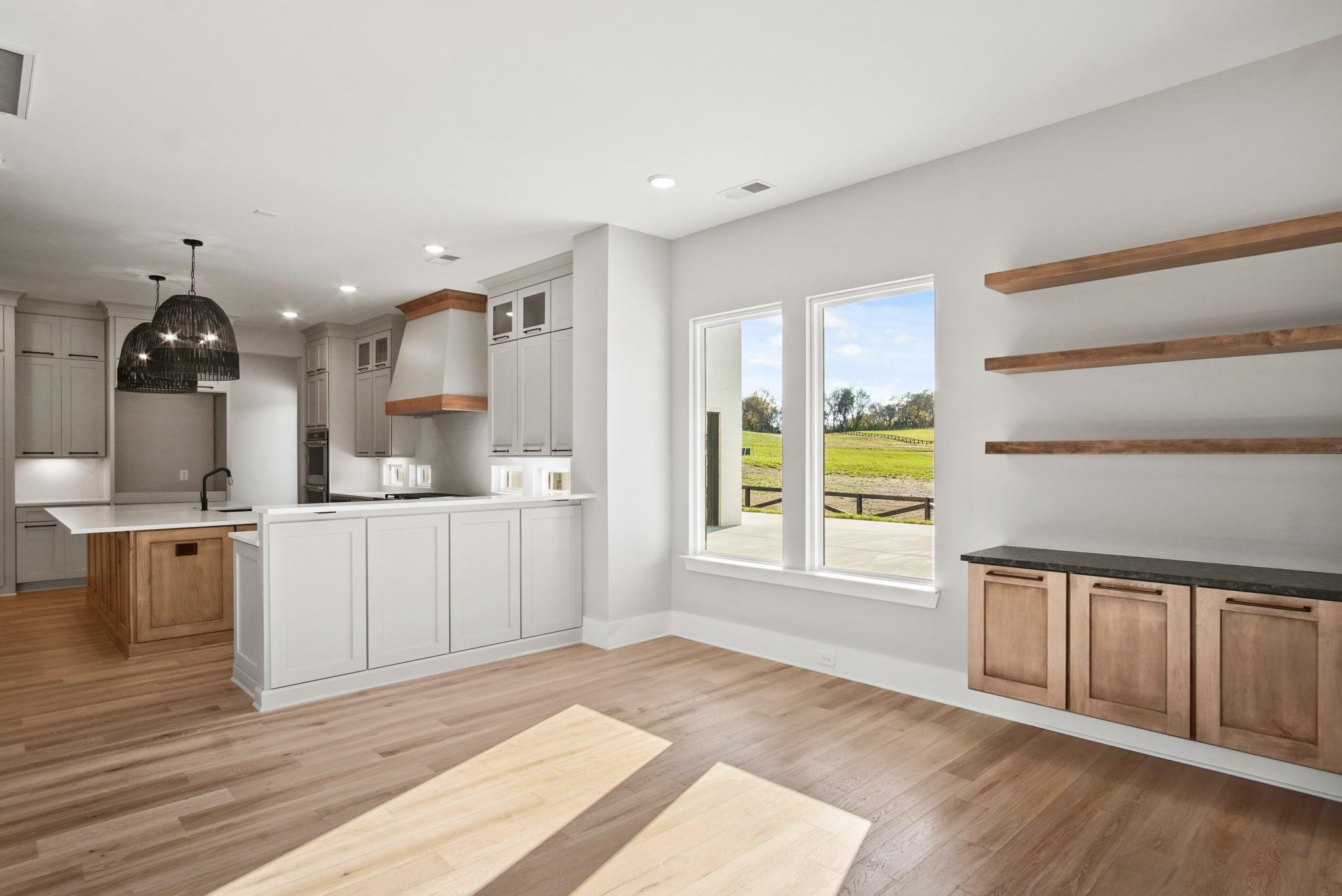 11102 Forested Slope Way