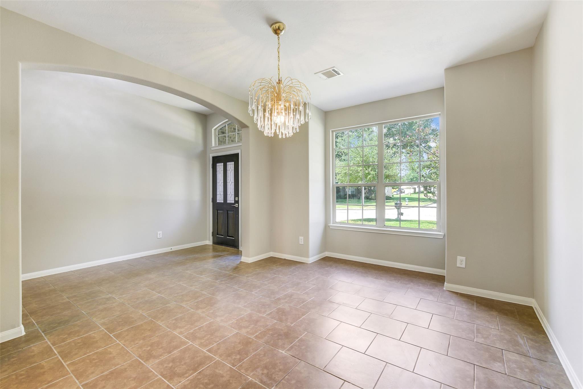12635 Lakeshore Drive
