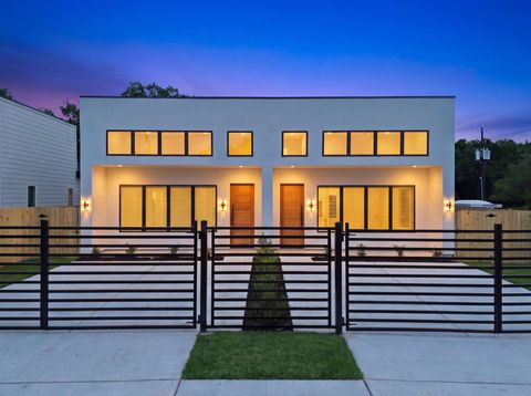 Photo of 8203 Calhoun Street #A/B, Houston, TX 77033 (MLS # 78733987)