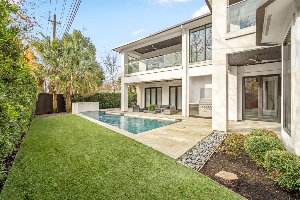 Photo of 3703 Wroxton Road, West University, TX 77005 (MLS # 35265693)